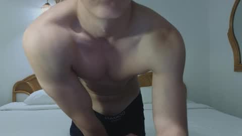 Snapshot of you_dream_ chatting on April 2026 05:12:02 PM you_dream_ online show from April 2026 05:12:02 PM