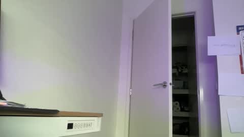 Snapshot of you_squirt chatting on March 2026 10:57:01 PM Blackmeat online show from March 2026 10:57:01 PM