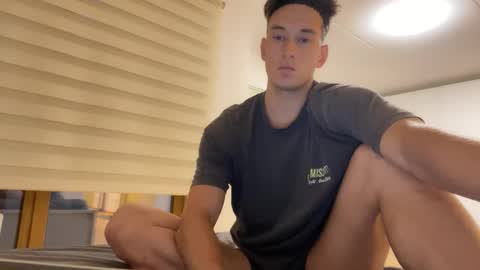 Snapshot of youcan__ chatting on September 2025 04:54:02 PM youcan__ online show from September 2025 04:54:02 PM