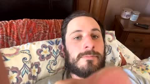 Snapshot of youknow215 chatting on December 2024 05:04:02 PM youknow215 online show from December 2024 05:04:02 PM