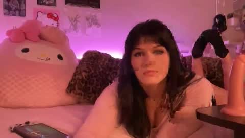 Snapshot of youlovelucyyy chatting on May 2026 05:12:02 AM lucy online show from May 2026 05:12:02 AM