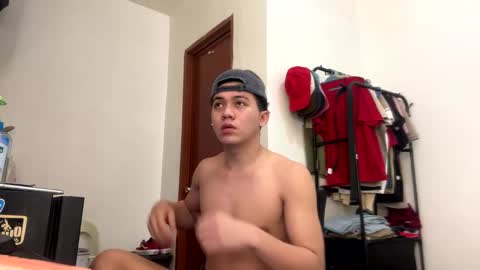 Snapshot of your1sthunk chatting on March 2026 06:12:02 PM Cyrus online show from March 2026 06:12:02 PM