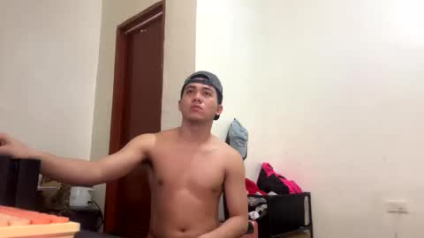 Snapshot of your1sthunk chatting on April 2026 08:37:01 PM Cyrus online show from April 2026 08:37:01 PM