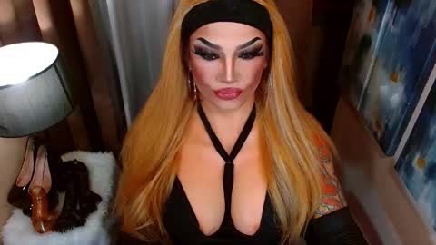 QUEEN MADISON  online show from February 2026 04:51:02 AM