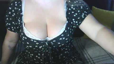 Snapshot of your__maria chatting on December 2025 01:32:02 AM Maria Love online show from December 2025 01:32:02 AM