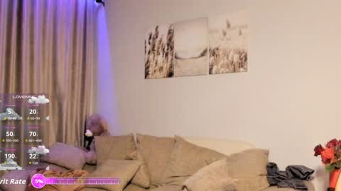 Camilla online show from November 2025 08:22:02 PM