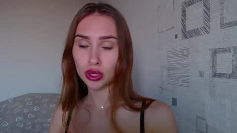 Snapshot of your_ameliaa chatting on May 2026 03:28:02 PM Amelia online show from May 2026 03:28:02 PM