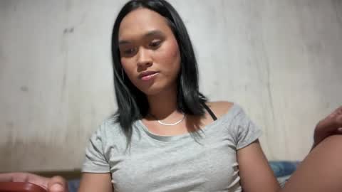 Snapshot of your_angelxx chatting on April 2026 04:04:02 PM Scent online show from April 2026 04:04:02 PM