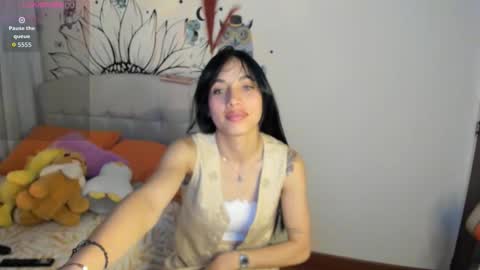 mia3 online show from September 2025 05:01:02 AM