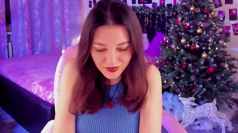 Roxanne online show from December 2025 03:10:01 PM