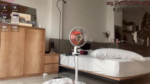 Snapshot of your_coraline_ chatting on December 2024 09:55:02 AM your_coraline_ online show from December 2024 09:55:02 AM