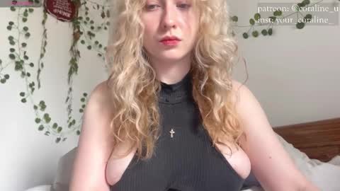 Snapshot of your_coraline_ chatting on October 2025 08:31:02 AM your_coraline_ online show from October 2025 08:31:02 AM