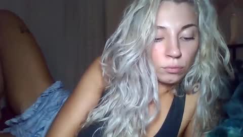 Snapshot of your_fav1 chatting on September 2025 01:27:01 AM your_fav1 online show from September 2025 01:27:01 AM