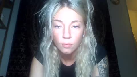 Snapshot of your_fav1 chatting on October 2025 02:23:02 AM your_fav1 online show from October 2025 02:23:02 AM