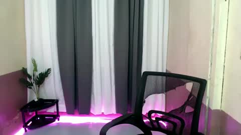 your_girl_yeka online show from April 2026 04:46:01 AM