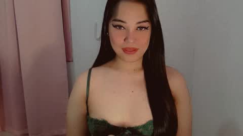 Snapshot of your_gwen22 chatting on April 2026 06:50:01 PM GWEN online show from April 2026 06:50:01 PM