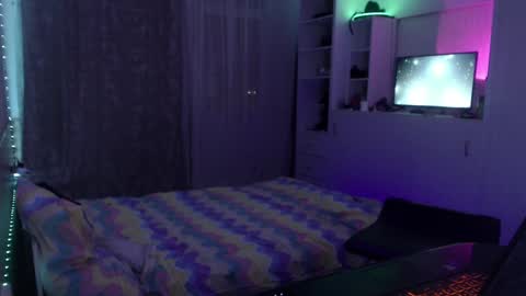 Your Horny Friends online show from December 2024 04:17:02 AM