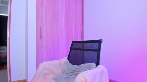 your_little_ online show from January 2025 04:54:02 PM