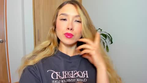 your_little_ online show from January 2025 01:11:01 PM