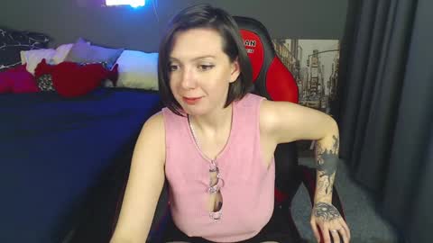 Snapshot of your_little_mom chatting on January 2025 01:40:01 PM Viky online show from January 2025 01:40:01 PM