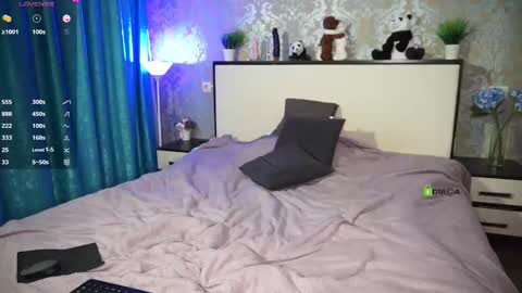 Mary online show from October 2025 09:35:02 PM