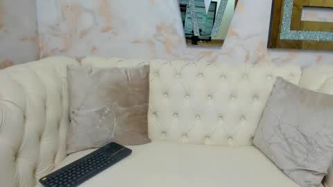 Snapshot of your_naughtyangel chatting on October 2025 09:38:01 PM Evelin online show from October 2025 09:38:01 PM