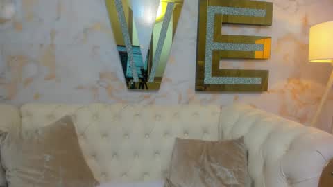 Evelin  online show from October 2025 09:27:01 PM