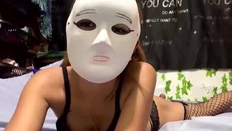 Snapshot of your_sexylady chatting on April 2026 04:17:01 AM sexylady online show from April 2026 04:17:01 AM