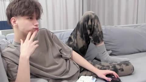 your_shy_guy online show from February 2025 08:10:01 PM