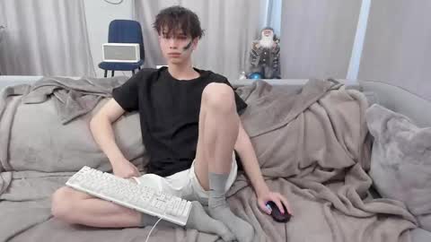 your_shy_guy online show from March 2025 06:24:01 AM