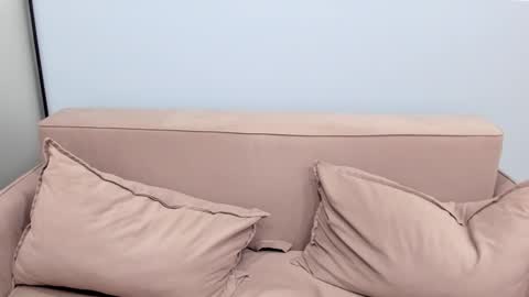 your_shy_guy online show from November 2025 02:14:01 AM