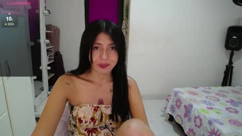 Snapshot of your_slutty_doll_ chatting on February 2025 03:24:01 AM Danna  online show from February 2025 03:24:01 AM