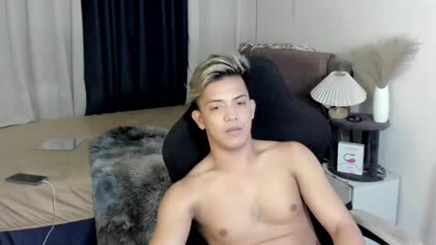 yourasian_bradley online show from February 2025 07:03:01 PM