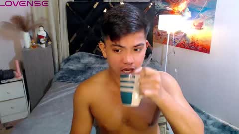 yourasian_bradley online show from October 2025 09:10:02 PM