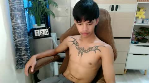 yourasian_eric online show from March 2026 12:32:02 AM