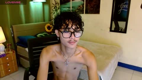 yourasiancarl online show from November 2025 10:38:02 AM