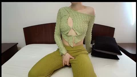 Snapshot of yourbaby85 chatting on October 2025 10:16:02 AM Jo online show from October 2025 10:16:02 AM