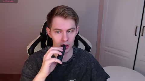 Snapshot of yourbilly chatting on April 2026 01:03:01 AM Billy online show from April 2026 01:03:01 AM