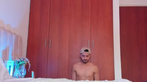 YOURBOYNEXTDOOR online show from January 2025 03:20:01 PM