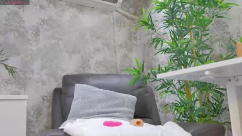 Snapshot of yourburnwish chatting on April 2026 07:05:02 PM Anna online show from April 2026 07:05:02 PM