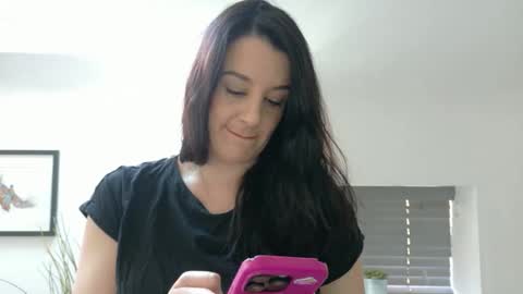 Snapshot of yourcassiexo chatting on April 2026 10:47:02 AM Cassie online show from April 2026 10:47:02 AM