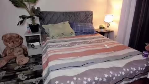 Snapshot of yourcathrinelover chatting on December 2024 05:49:01 AM Cathy Murphy online show from December 2024 05:49:01 AM