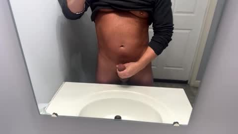 yourdaddy385061 online show from January 2026 01:04:01 PM