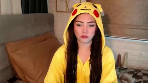 JEN  online show from January 2025 03:46:01 AM