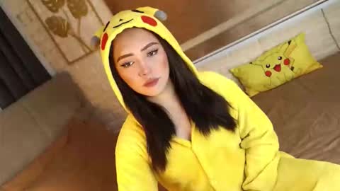 JEN  online show from September 2025 10:26:02 AM