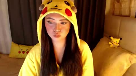 Snapshot of yourdevilsweettsx chatting on April 2026 07:03:02 AM JEN online show from April 2026 07:03:02 AM