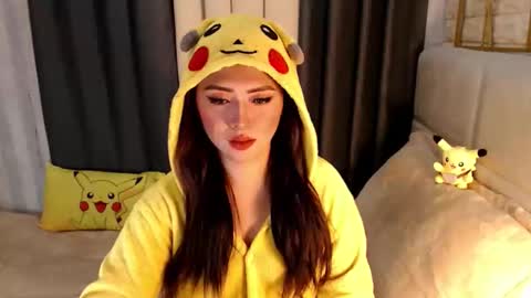 Snapshot of yourdevilsweettsx chatting on April 2026 10:52:02 AM JEN online show from April 2026 10:52:02 AM