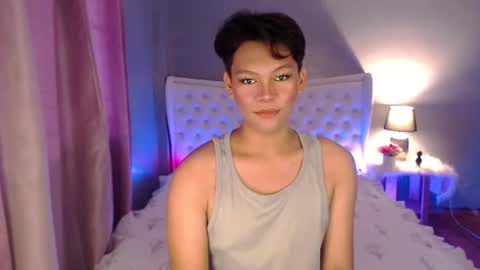 Snapshot of yourdreamboyxx chatting on October 2025 10:28:02 PM HEN online show from October 2025 10:28:02 PM