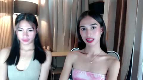 Snapshot of yourdreamgirlgwen chatting on May 2026 07:11:02 PM GWENI online show from May 2026 07:11:02 PM