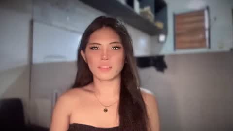 Snapshot of yourehot_pretty chatting on May 2026 10:17:02 PM Do read my bio online show from May 2026 10:17:02 PM